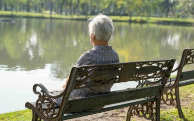 45歲以上亞太裔，近一半正經歷「孤獨」！這幾類人最明顯