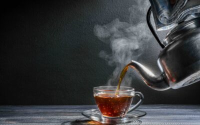 爱喝熱茶、熱咖啡的人注意！食道癌風險或增3倍
